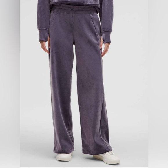Lululemon Scuba Mid-Rise Wide-Leg Pant *Velvet, Nightfall, Size L
